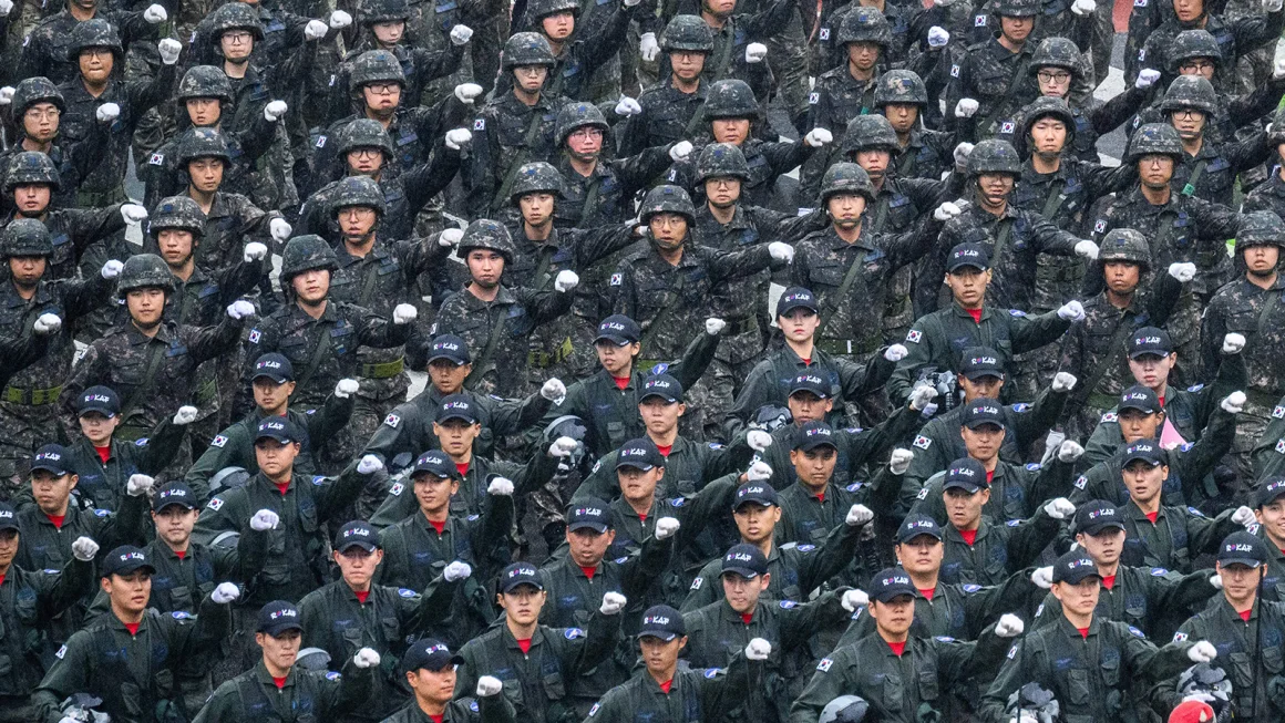 Corea del Sur condena a un hombre por comer en exceso para evitar el servicio militar post thumbnail image