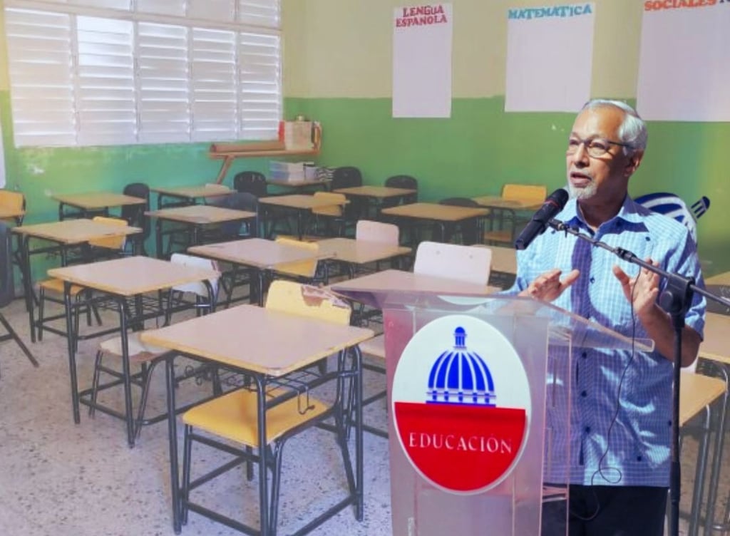 Ministro Hernández asegura que mejoría del sistema educativo requiere vinculación de los padres post thumbnail image