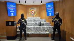 Organismos del Estado incautan otros 620 paquetes de cocaína post thumbnail image