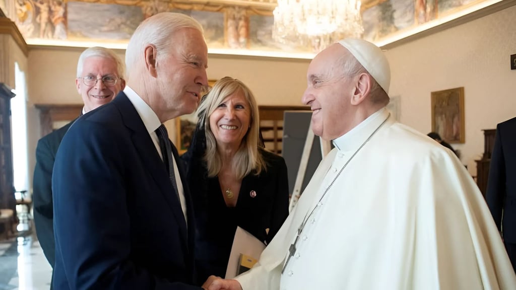 Biden otorga al papa Francisco la Medalla de la Libertad con Distinción post thumbnail image