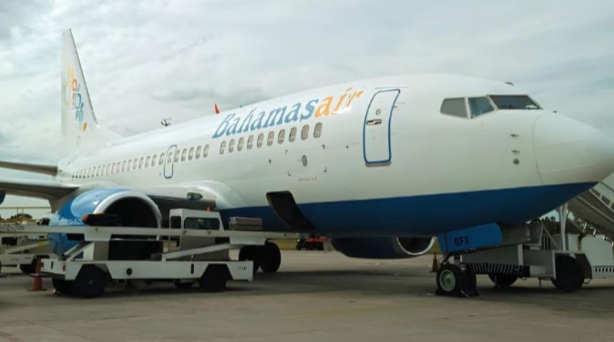 Cuba recibe un vuelo con 19 migrantes irregulares devueltos por Bahamas post thumbnail image